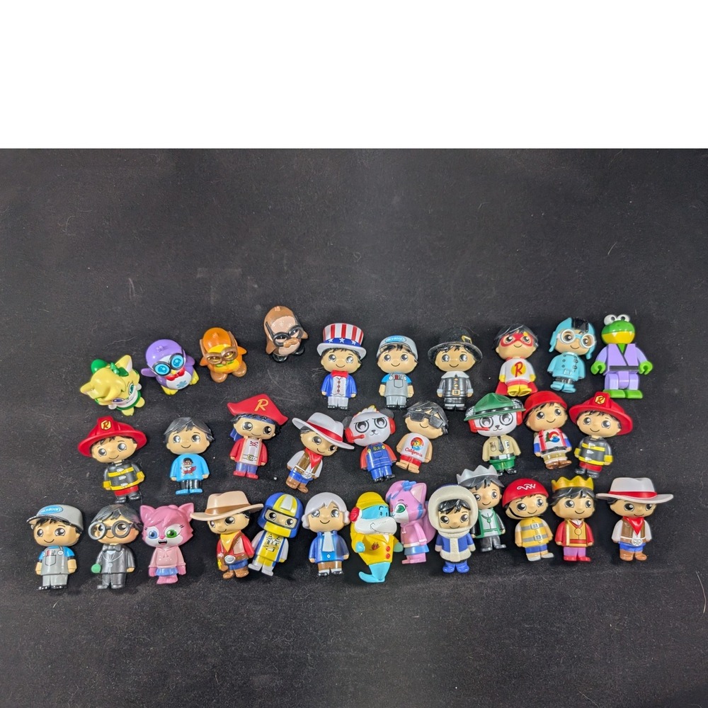 Ryans World Mystery Figure Lot 33pc Combo Panda Gus Gummy Gator Red Titan Toy
